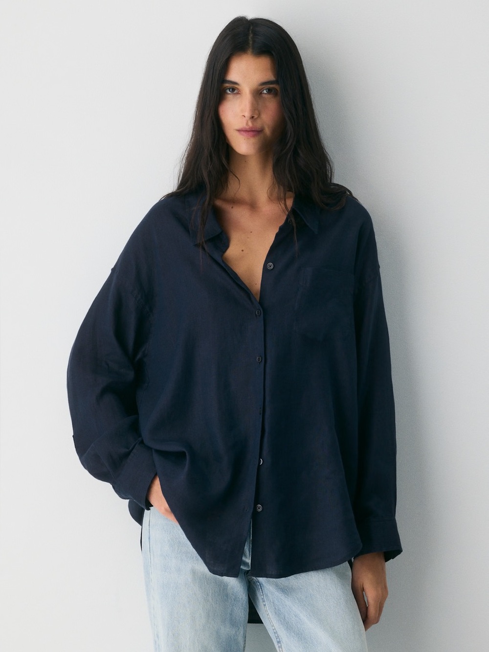 Wilfred Reminisce Relaxed Linen Shirt - BLACK